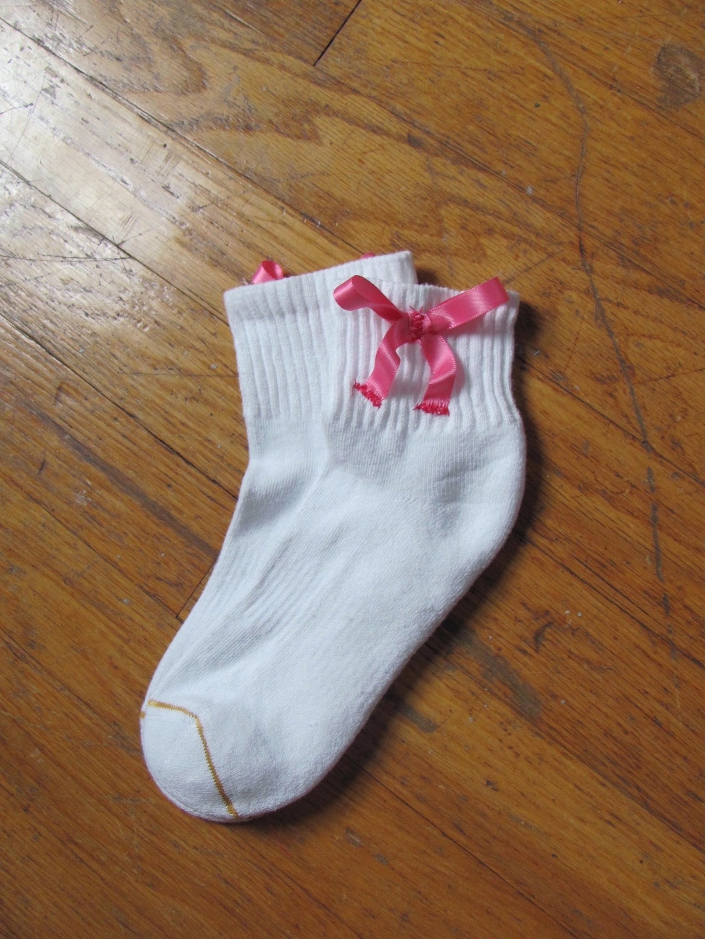 Classic White Ribbon Socks